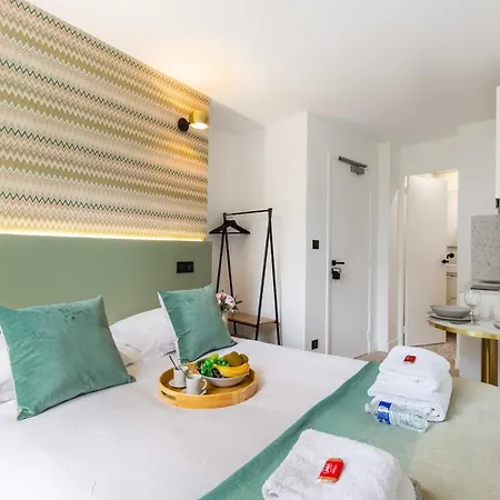 Cosy Studio - Parc Des Expositions Tour Eiffel 10 *